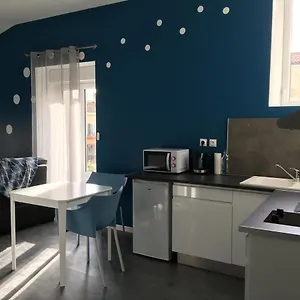 studio-les-gants.hotels-rhonealpes.com/